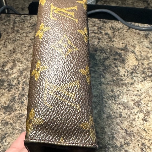 Louis Vuitton Poche Toilette 15 vintage - Picture 3 of 5